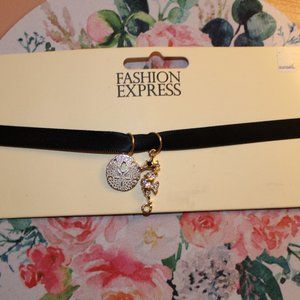 NWT Seahorse & Sand Dollar Choker necklace